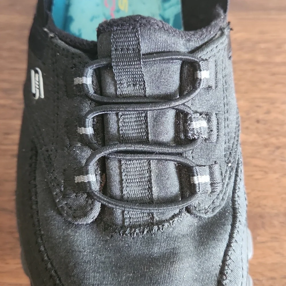 Sketchers, Sz 6.5, Textile Upper, Balance Man Made Material, Black, Hardly Worn - Picture 6 of 9